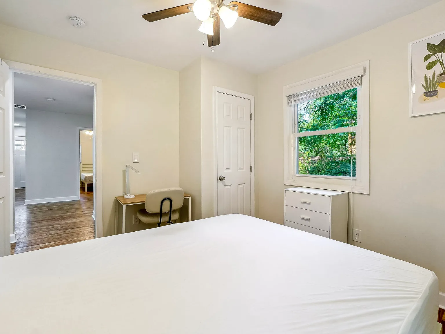 4 bed, 6.0 bath, 3000 sqft, $953 — Photo 2