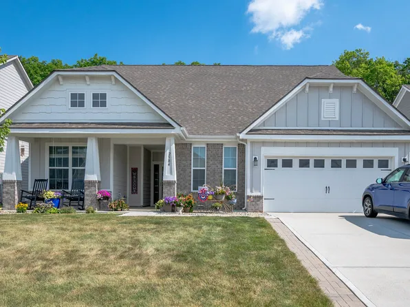 2584 Lanai Ln, Greenwood, IN 46143