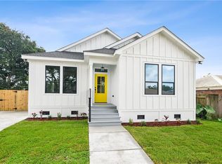 2417 Edgar Dr, Violet, LA 70092