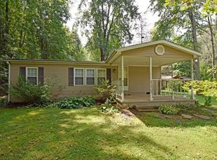 1862 Maple Grove Rd, Mount orab, OH 45154