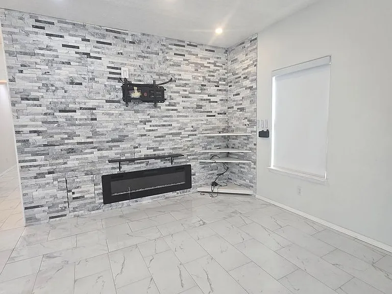 5325 Caprock Ct NE — Photo 12