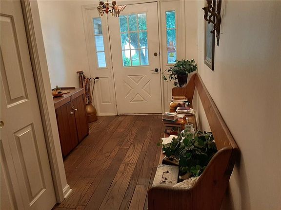 5th image of 2803 Saddle Barn East Dr #0