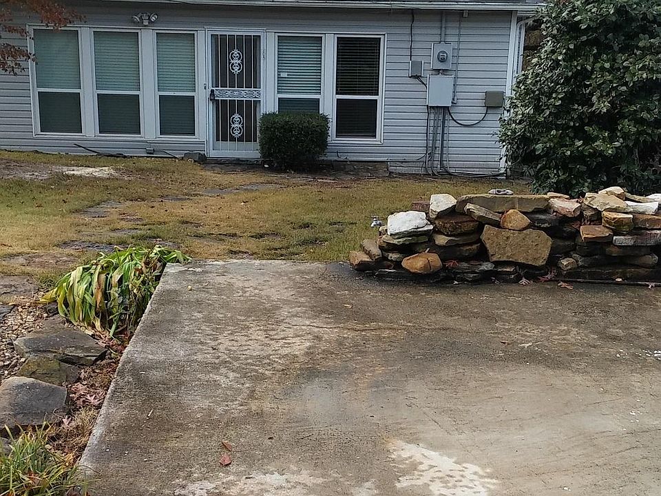 1st image of 1619 N University Ave