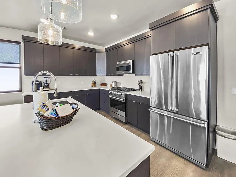 1145 W Helling Cir #204 — Photo 4