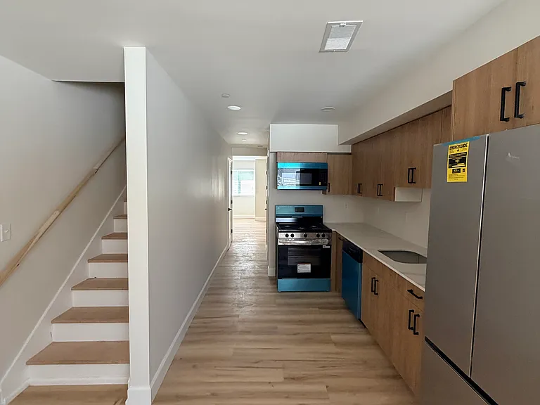 44 Warner St #B11 — Photo 4
