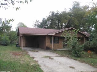 4 Robbye Ln, Searcy, AR 72143
