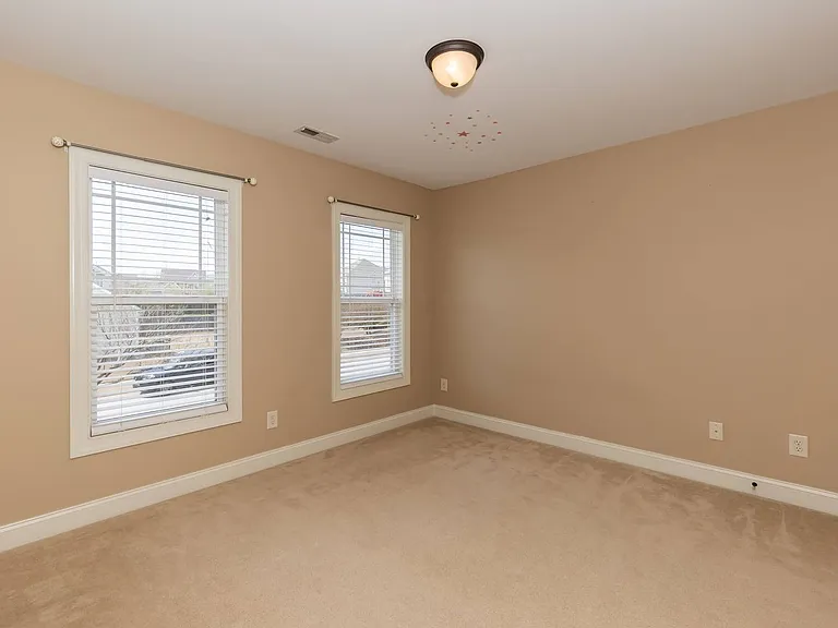 913 Steelhorse Dr — Photo 21