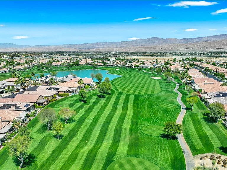 43696 Old Troon Ct — Photo 26