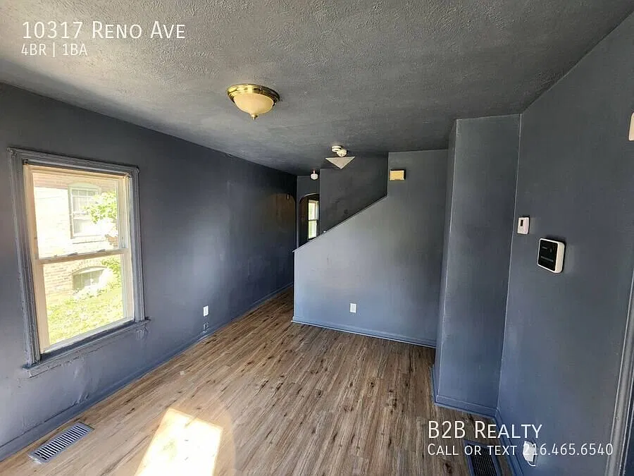 Charming 3-Bedroom Property in Prime Location - Move in today & Enjoy 40 % off on your 2nd month ... — Photo 3