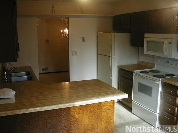5th image of 1644 Charlton Street