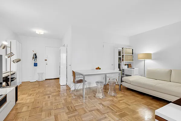 Sold by Compass | media 2