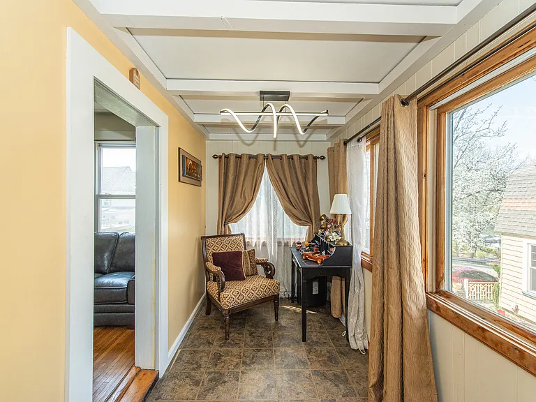 10 Banghart Pl — Photo 13