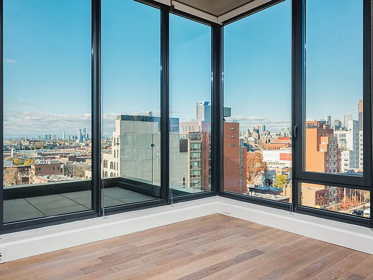 262 9th St #903 — Photo 3