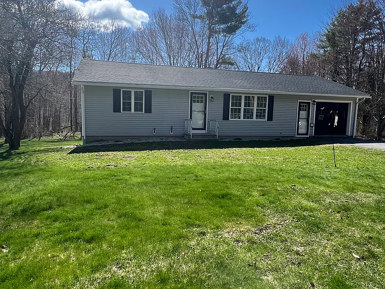 157 Middle Rd — Photo 19