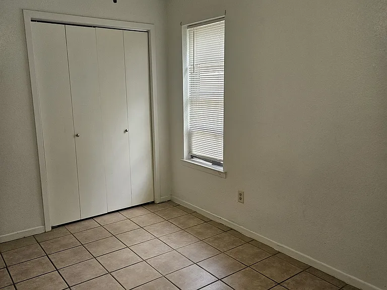 611 Lilac St #611A — Photo 3