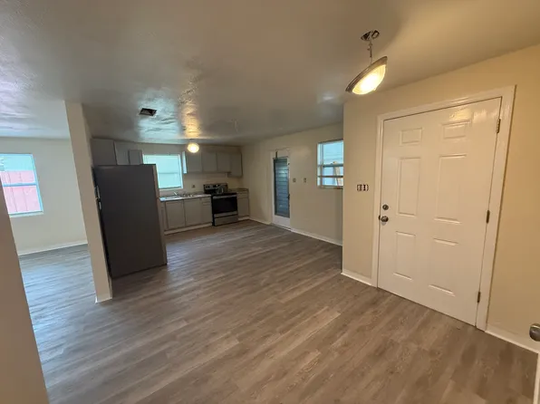 2348 Florida Blvd, South Daytona, FL 32119