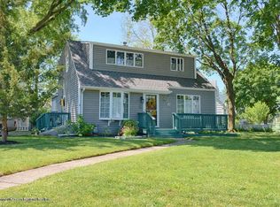 901 Woodcrest Dr, Spring Lake, NJ 07762