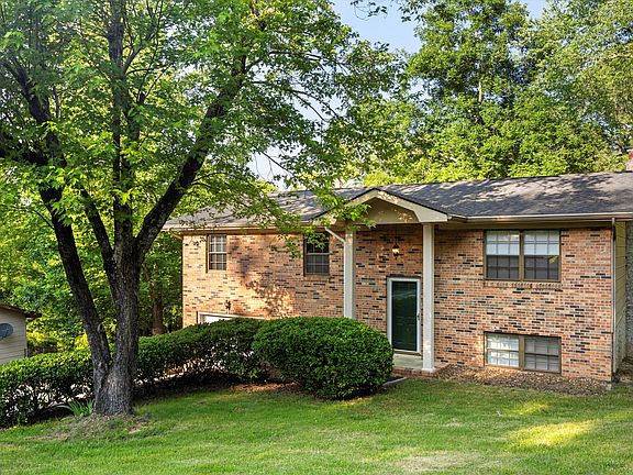 5th image of 192 Laurelwood Cir