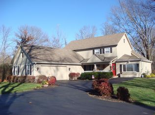 9309 McKinney Rd, Loveland, OH 45140