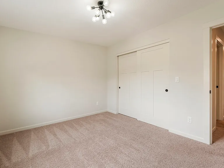 9433 SW Chopin Ln — Photo 26
