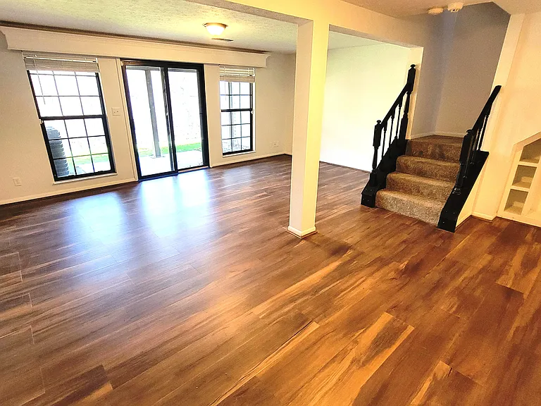 1608 Shady Cove Ln — Photo 29