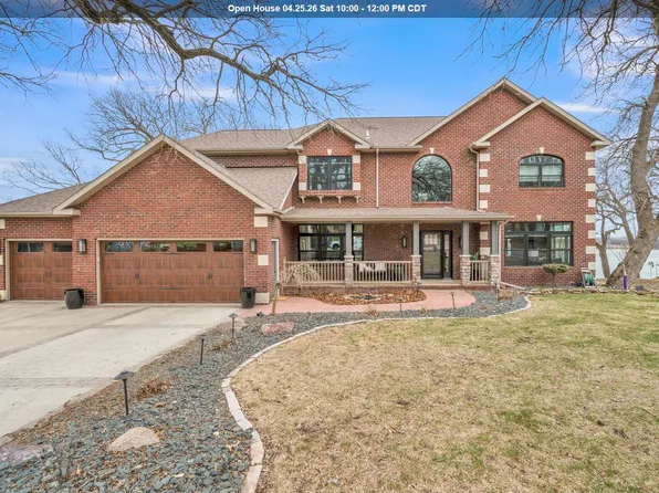 2221 Francis Sites Dr, Spirit Lake, IA 51360