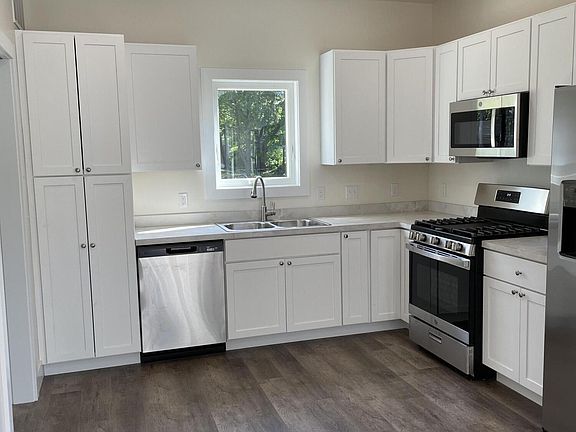 4th image of 1810 Robinson St #6