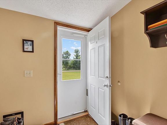 3rd image of 3333 N Ferris Rd