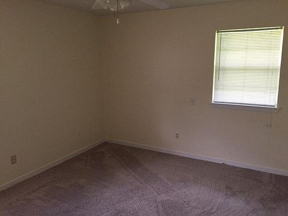 4th image of 118 Beverly Dr