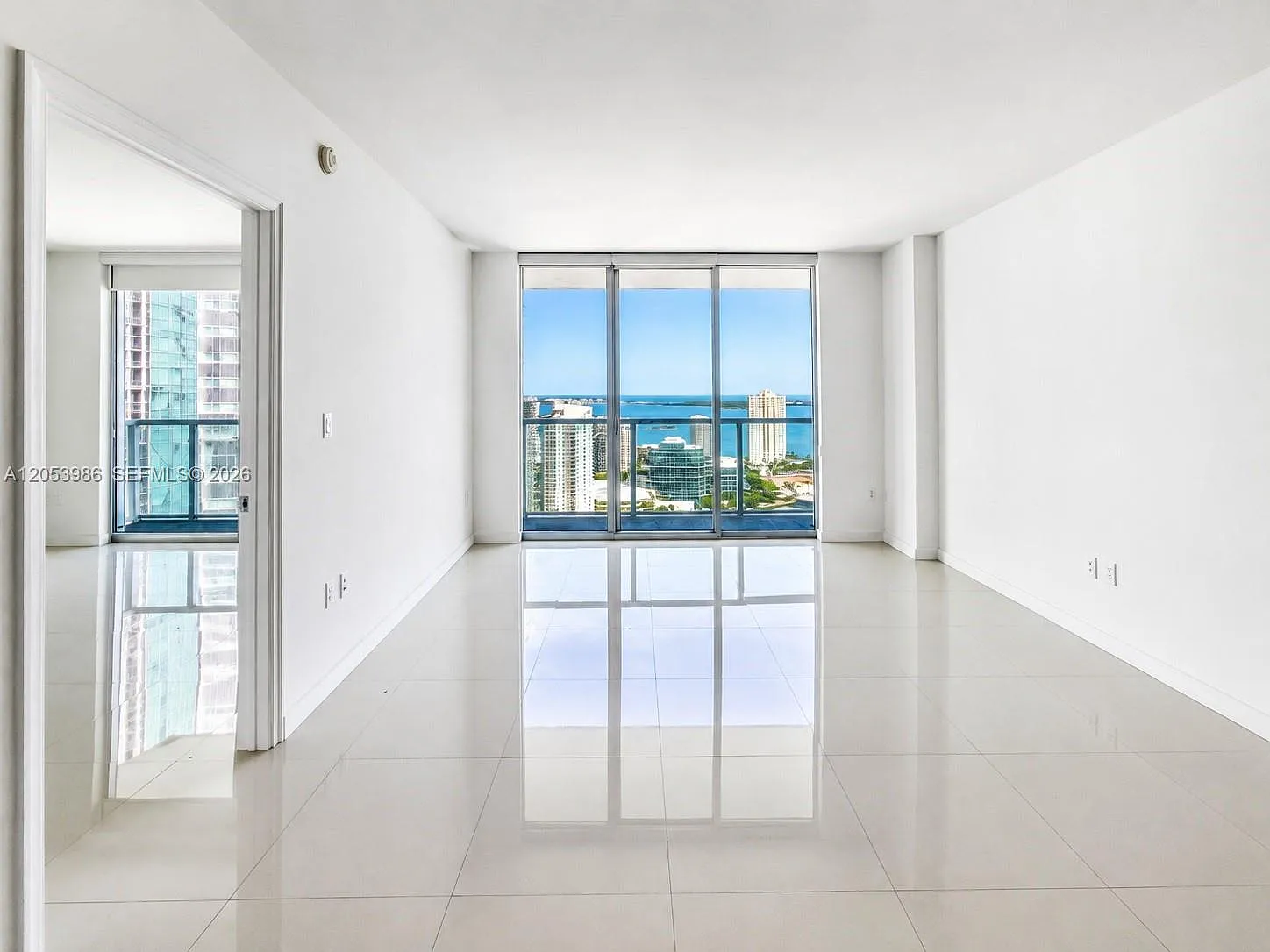 500 Brickell E — Photo 1