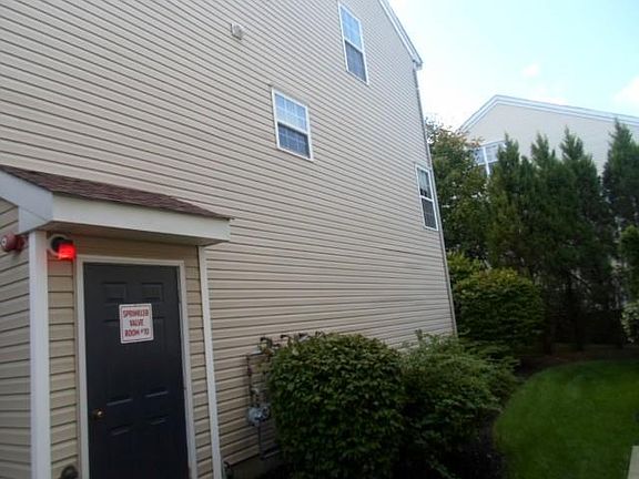 3rd image of 107 Mountainside Dr #10-7