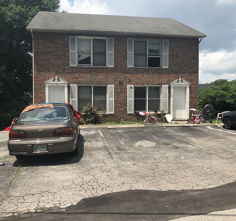 2nd image of 1810 Woodland Ave