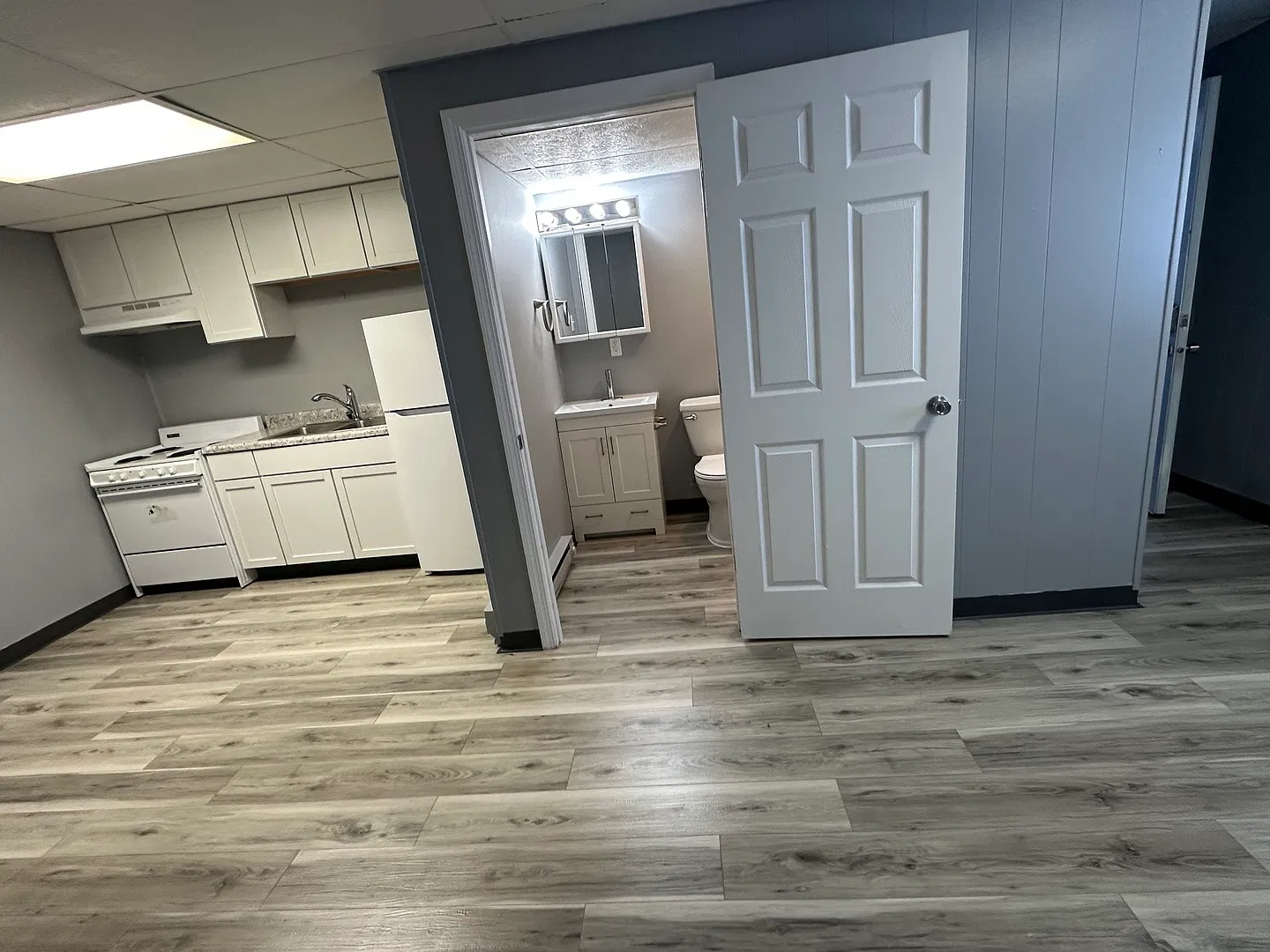 Studio, 400 sqft, $1,000 — Photo 3