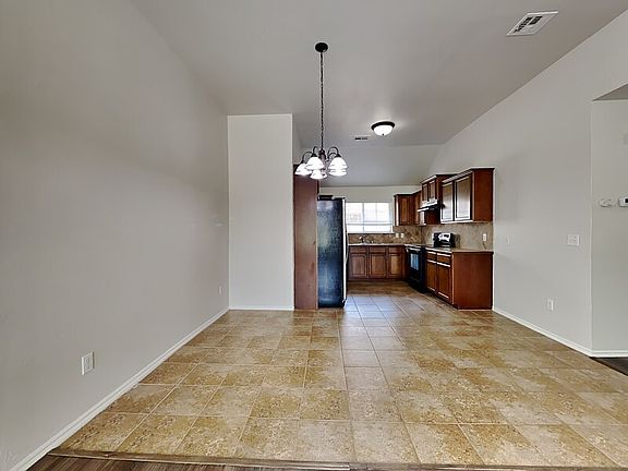 4th image of 2165 Robin Ridge Ln