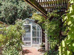 9034 Meadowknoll Dr, Dallas, TX 75243