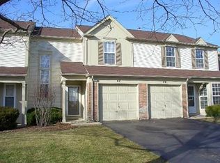 42 Carey Ln, Streamwood, IL