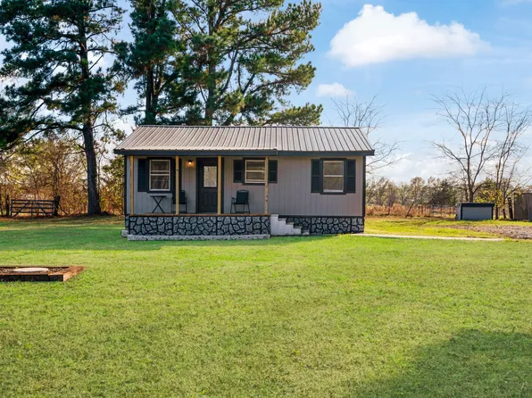 6455 County Road 1410, Bogata, TX 75417