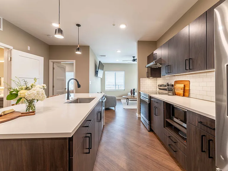 1364 E Battlefield Rd — Photo 179