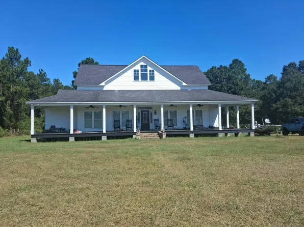 129 Duke Dr, Fitzgerald, GA 31750