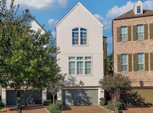 10 Wooded Park Pl, Spring, TX 77380