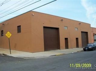 2281 Light St, Bronx, NY 10466