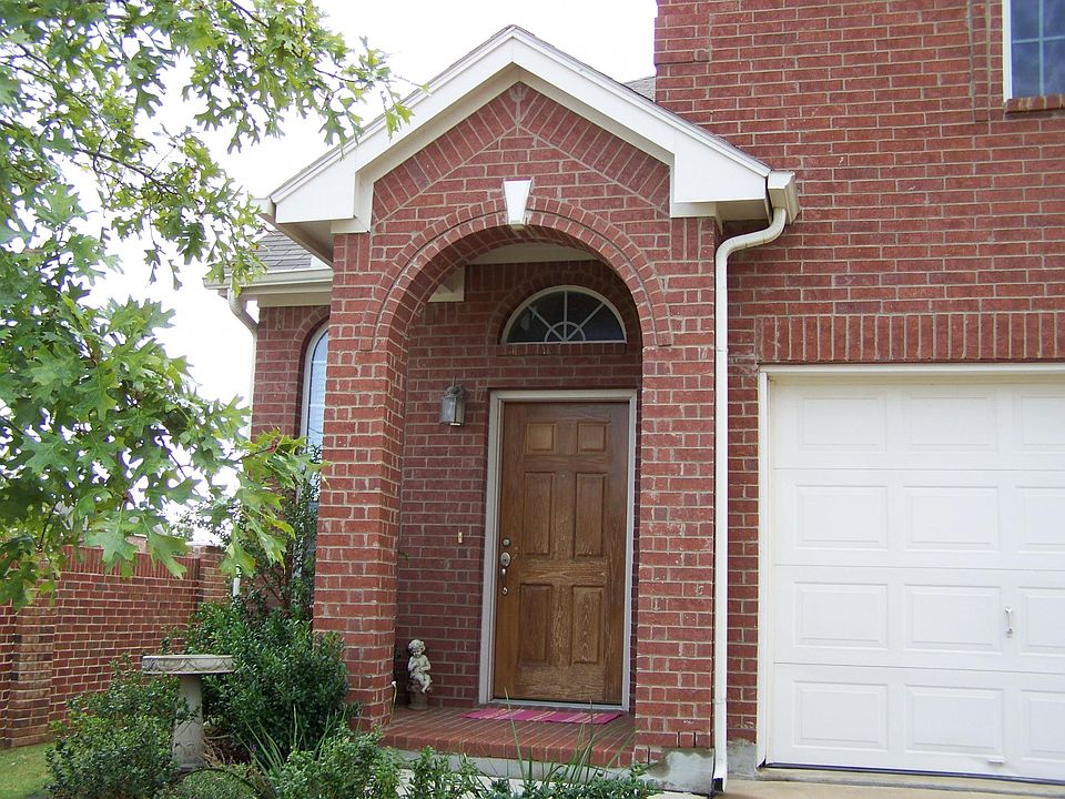 1st image of 2740 Mountain Lion Dr