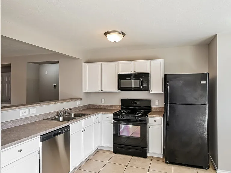 3306 Coldwater Canyon Ln — Photo 7
