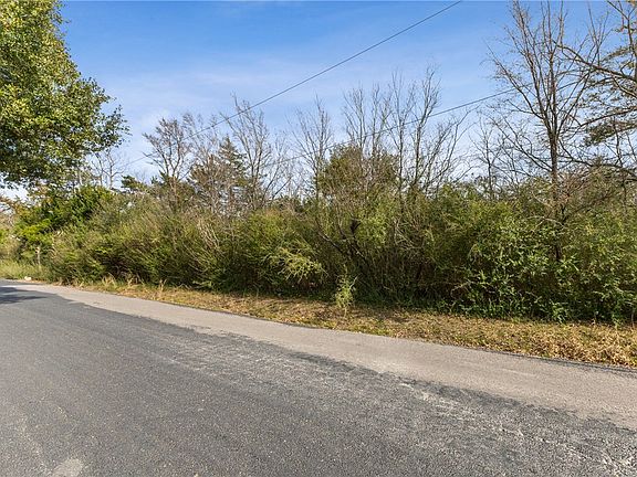 4th image of Cole St