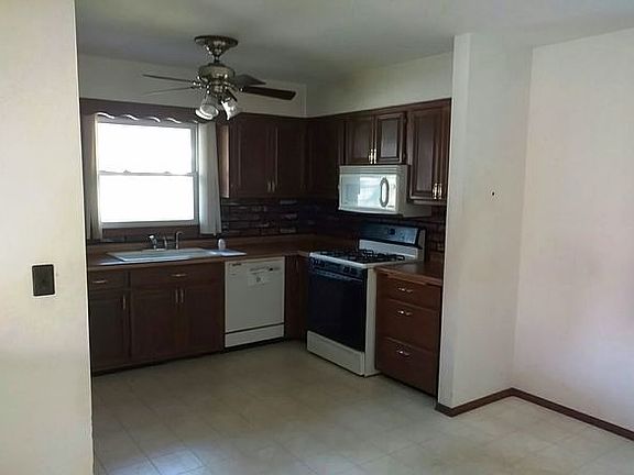 5th image of 2315 Sauber Ave