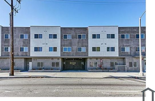 2nd image of 1315 W Florence Ave