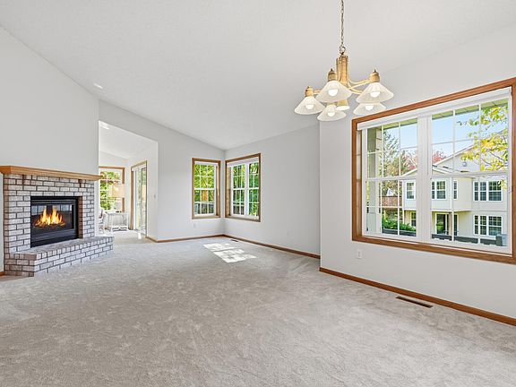4th image of 174 Wedgewood Dr