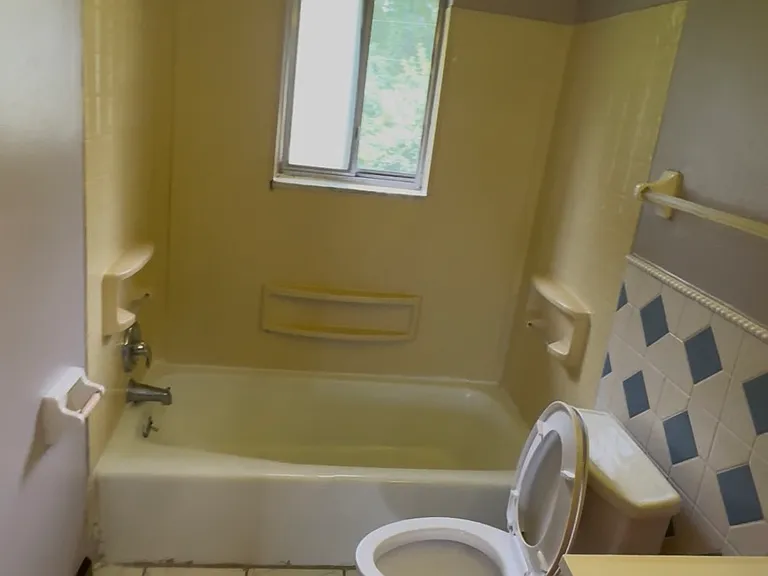 3060 Benchwood Dr — Photo 7
