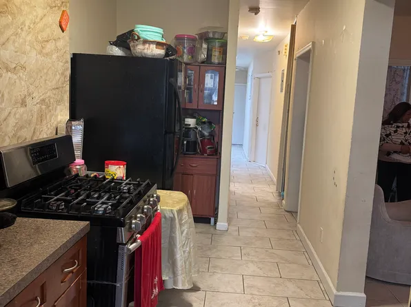 191 Grant Avenue image 17 of 34