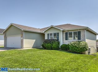 7120 Whitewater Ln, Lincoln, NE 68521